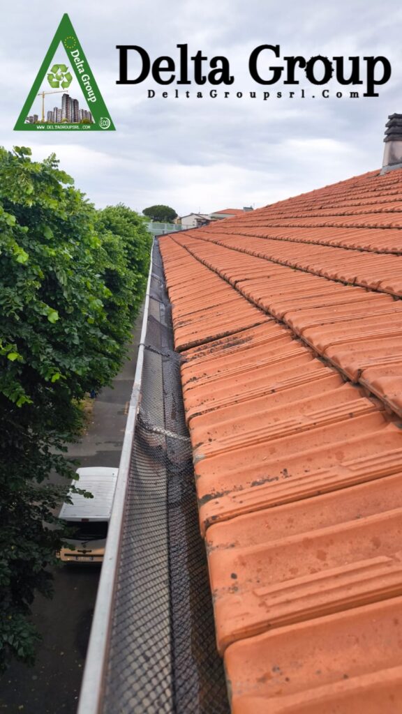 Manutenzione pulizia dei canali di scolo e delle grondaie e ripristini per risolvere infiltrazioni a Massa Carara